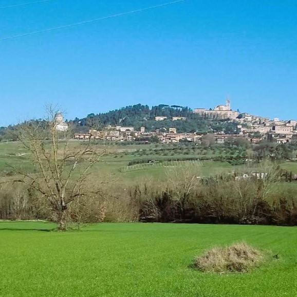 Villa Magda Todi Eksteriør bilde